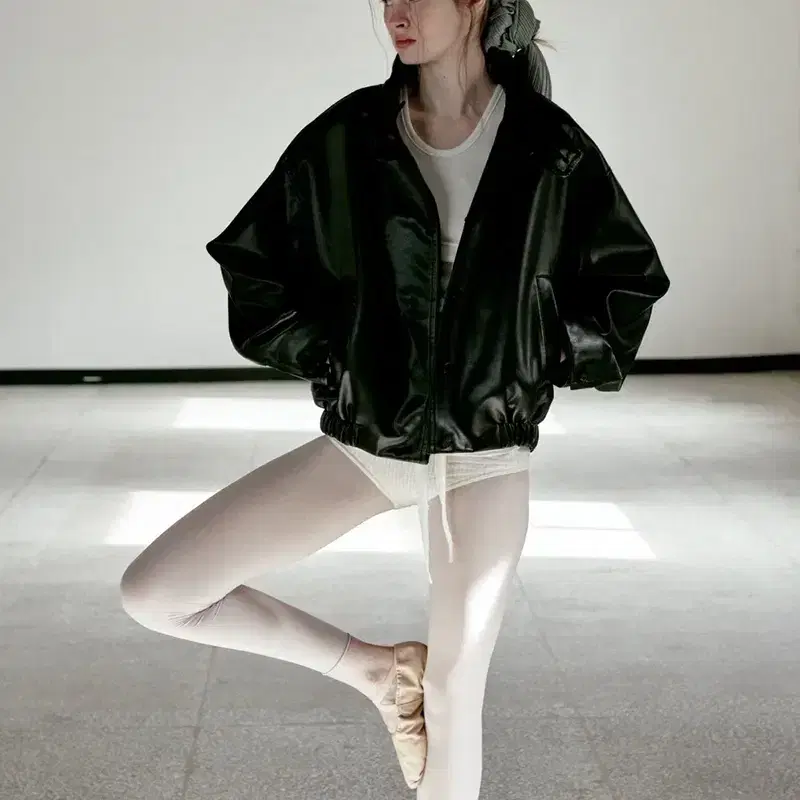 르917 새상품) FAUX LEATHER JACKET 4