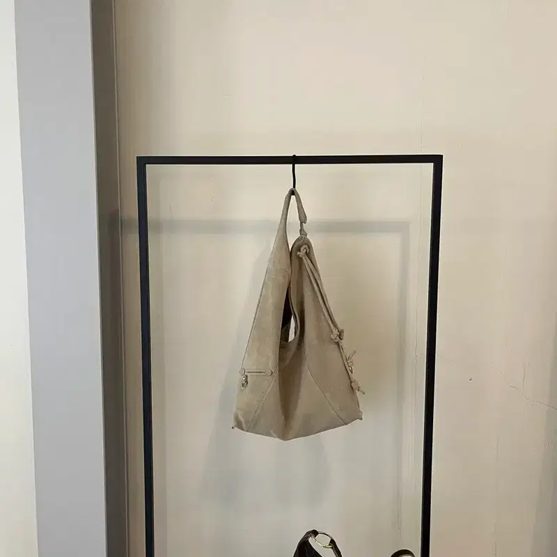 아카이브앱크 노티드 레이어 백 3