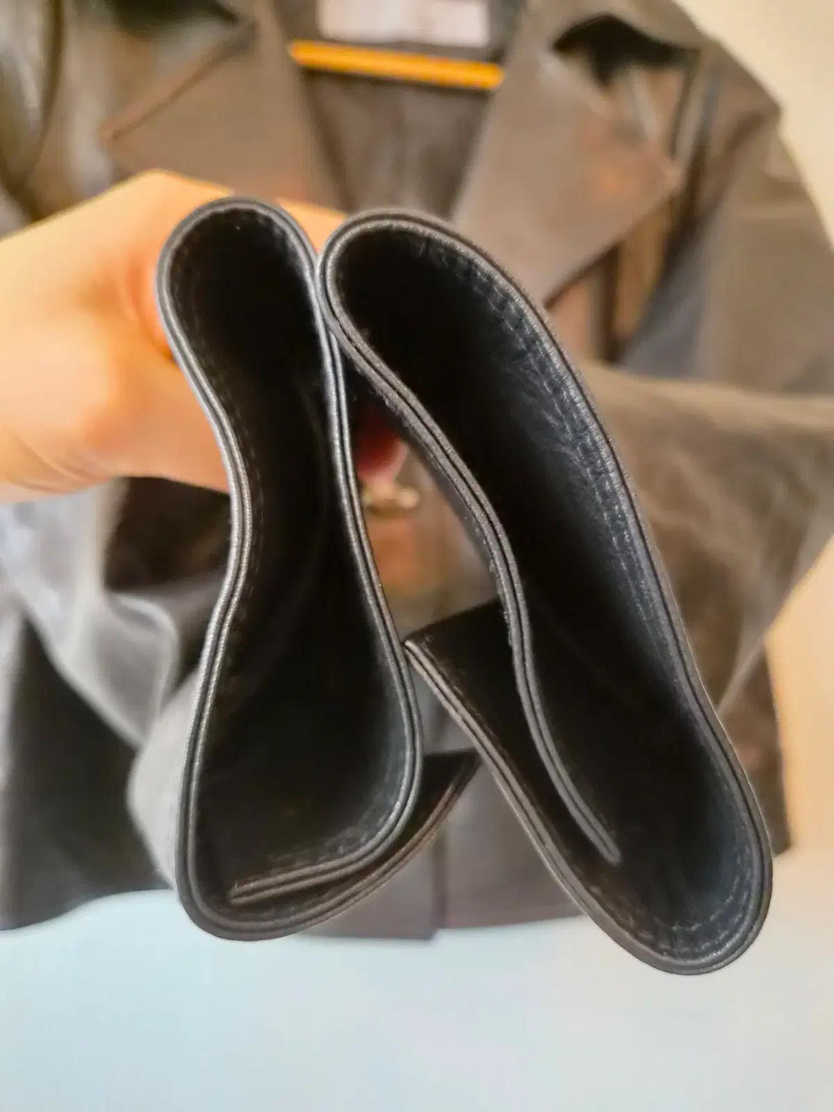 지컷 Gcut 여성 양가죽자켓 85-93-160(55)사이즈 6