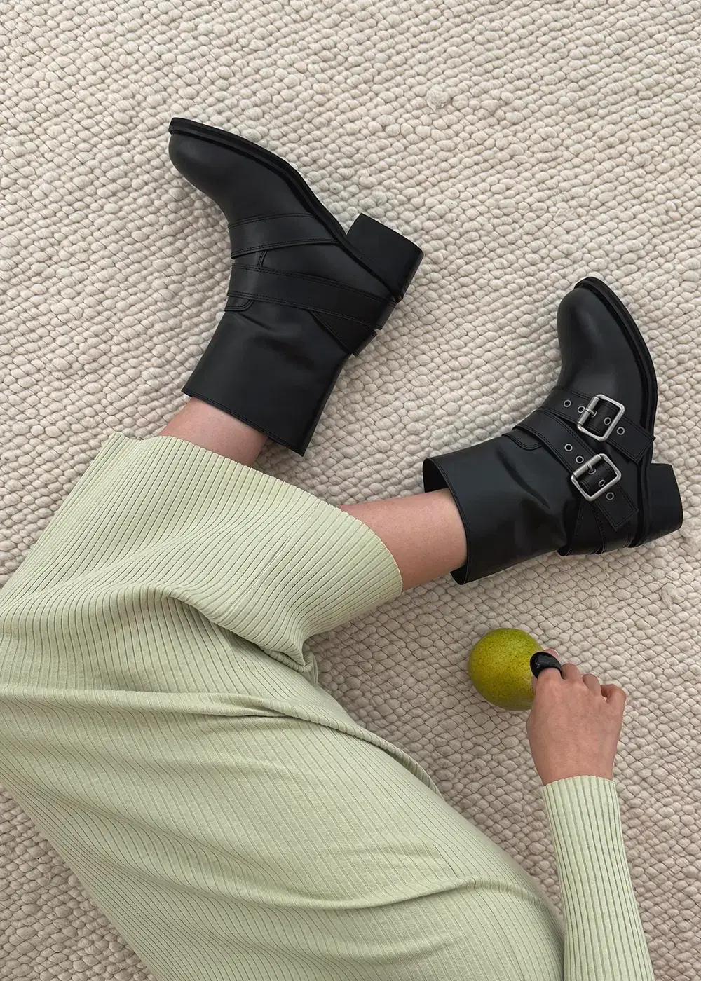 @9524 블랙 235-빅버클 아일렛 스트랩 4cm 미들 반부츠-새상품 13