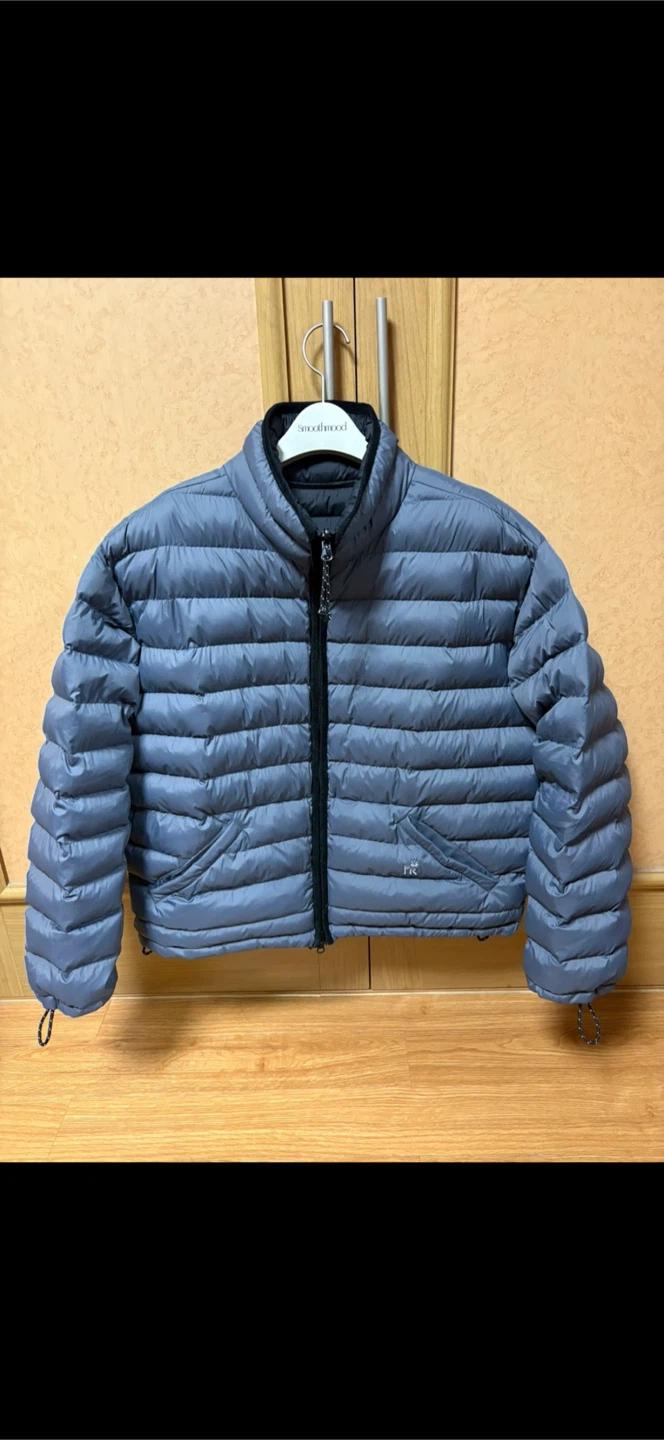 프리터 지나정 Lite Reversible Jacket 패딩 3
