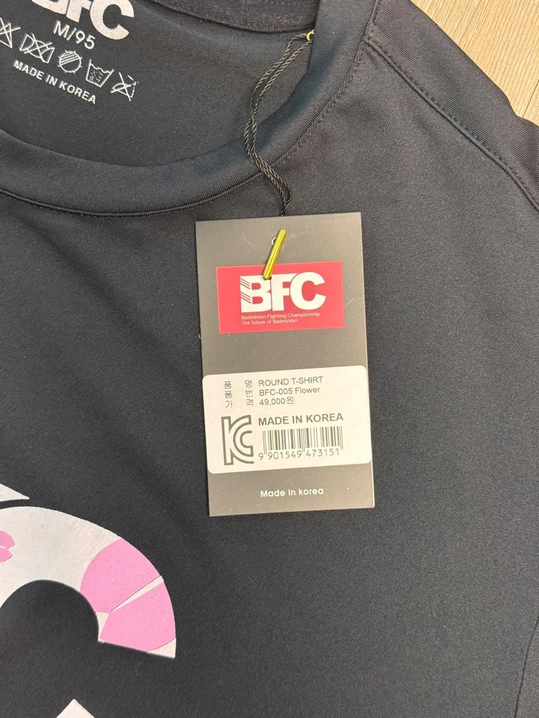 BFC 플라워 라운드 반팔티 3