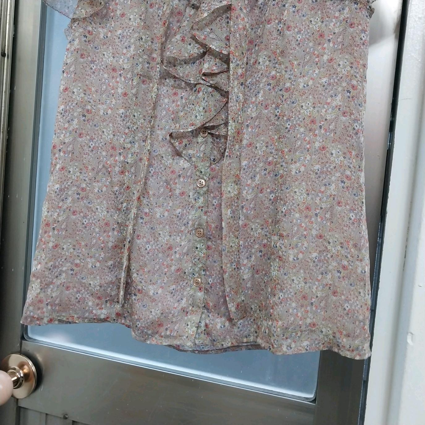 BCBG 잔꽃무늬 프릴 쉬폰 블라우스 66 4