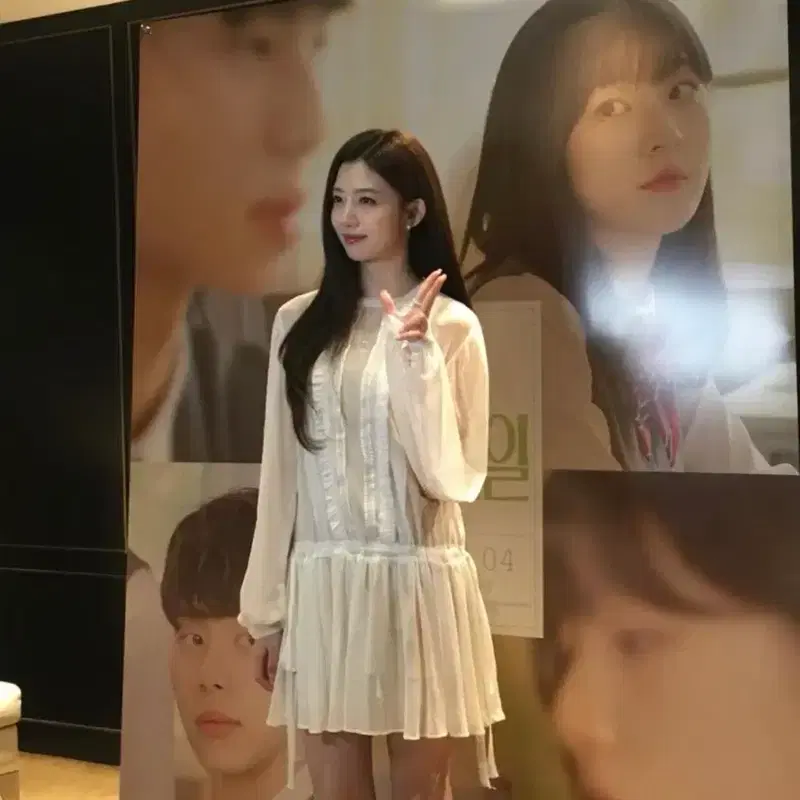 오버듀플레어 프릴 레이스 미니 드레스 새상품 3