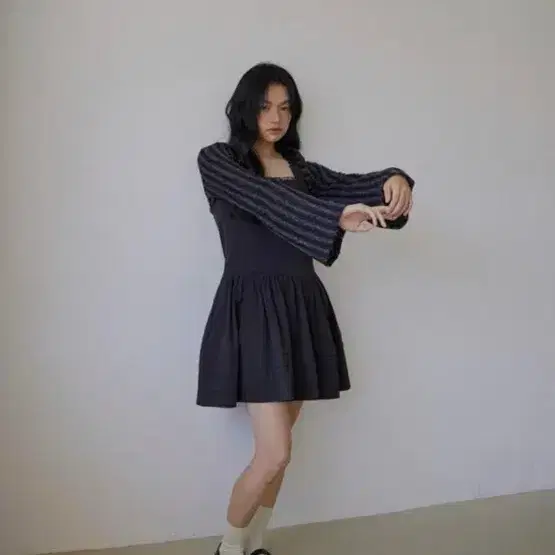 루루서울 와플볼레로가디건 차콜 3
