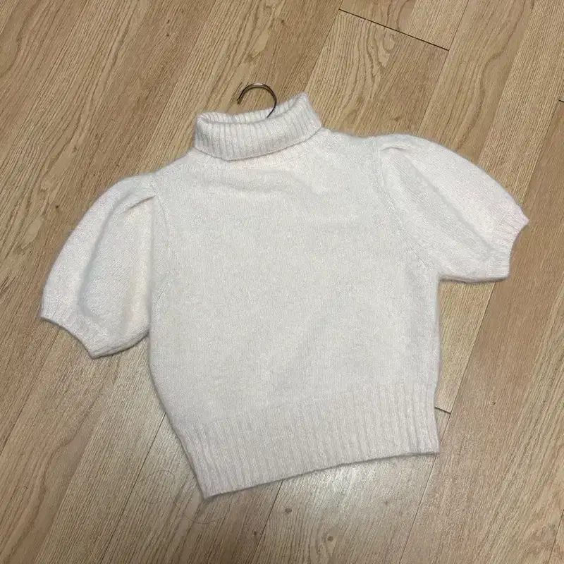 플로움 앙고라 하프 니트 angora knit 라이트핑크 4