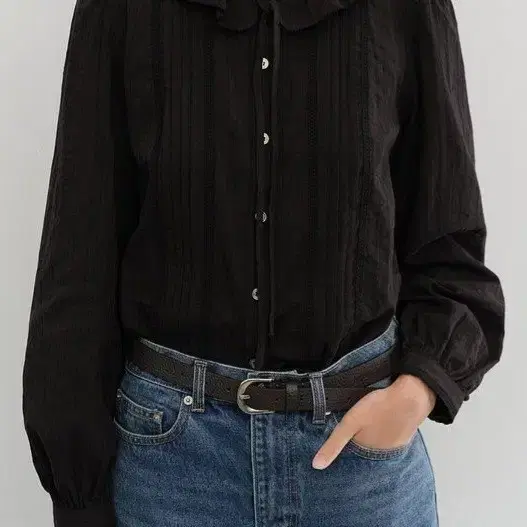 던스트 블라우스 VINTAGE RUFFLE BLOUSE BLACK 2