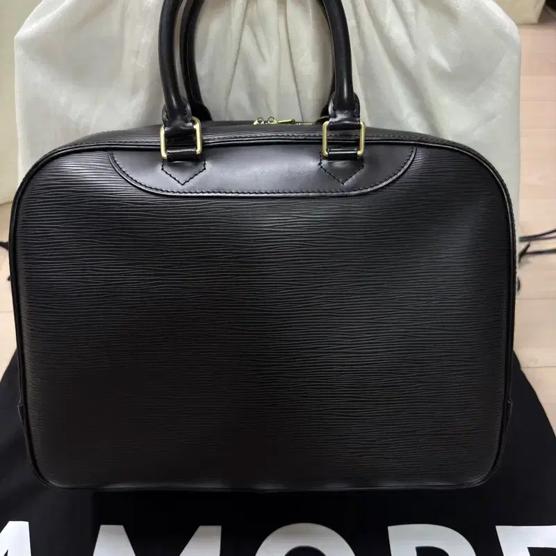 LOUIS VUITTON 루이비통 에삐 토트백 6