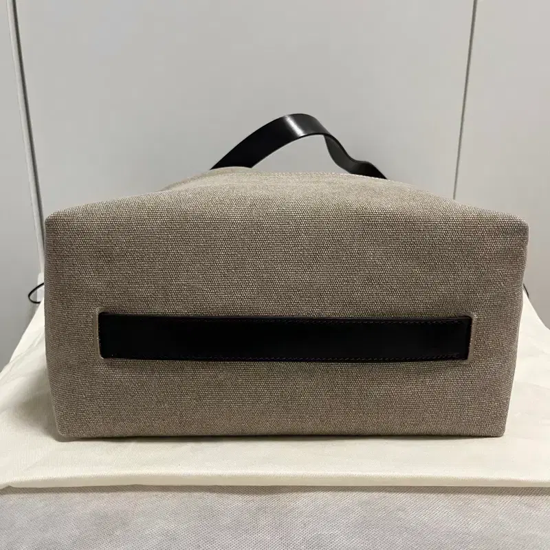 (새상품) 르메르 26fw 벨티드 토트백/다크 린넨 5