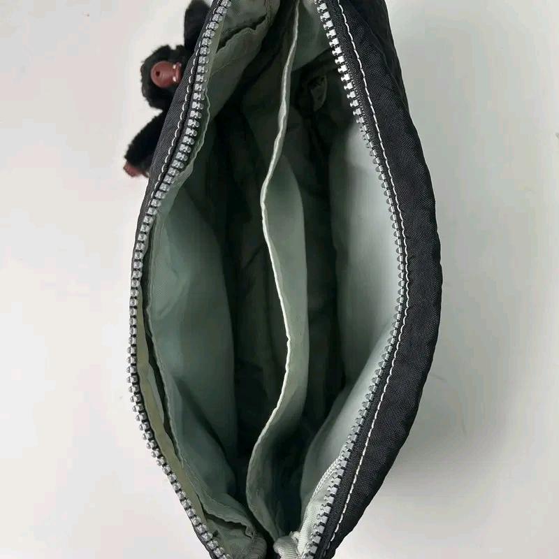 KIPLING 블랙 클러치백 4