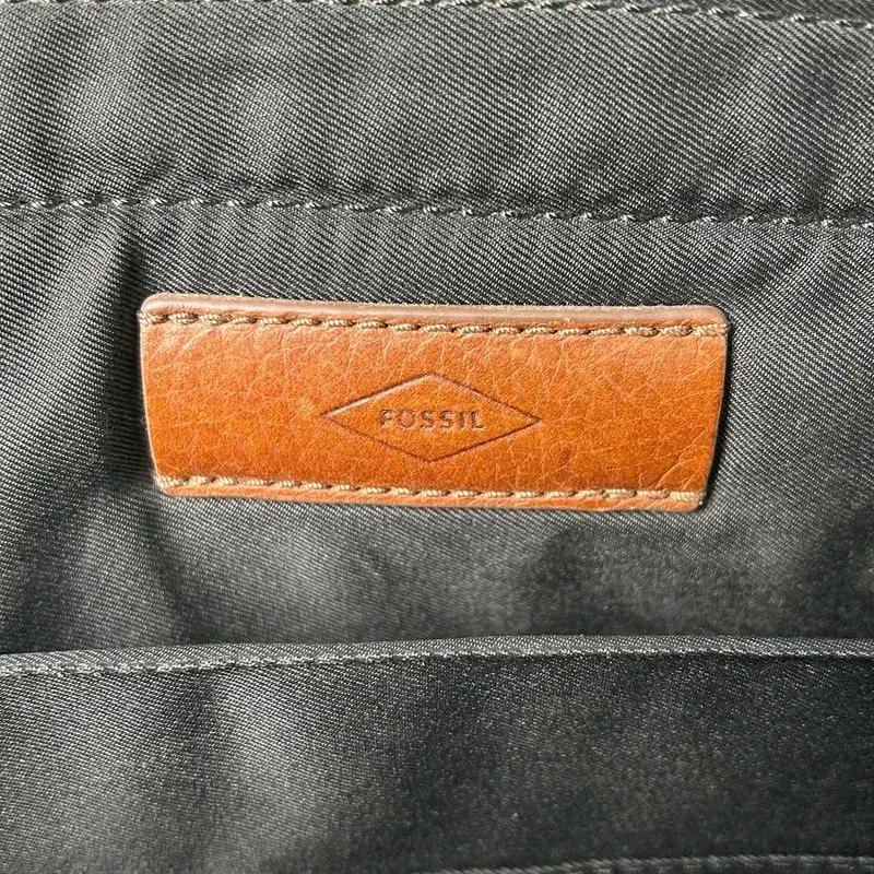 FOSSIL 레더 메신저백 브라운 10