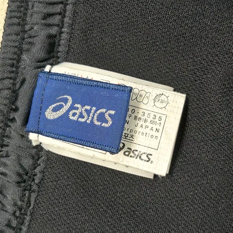 ASICS 러닝 쇼츠 M 4