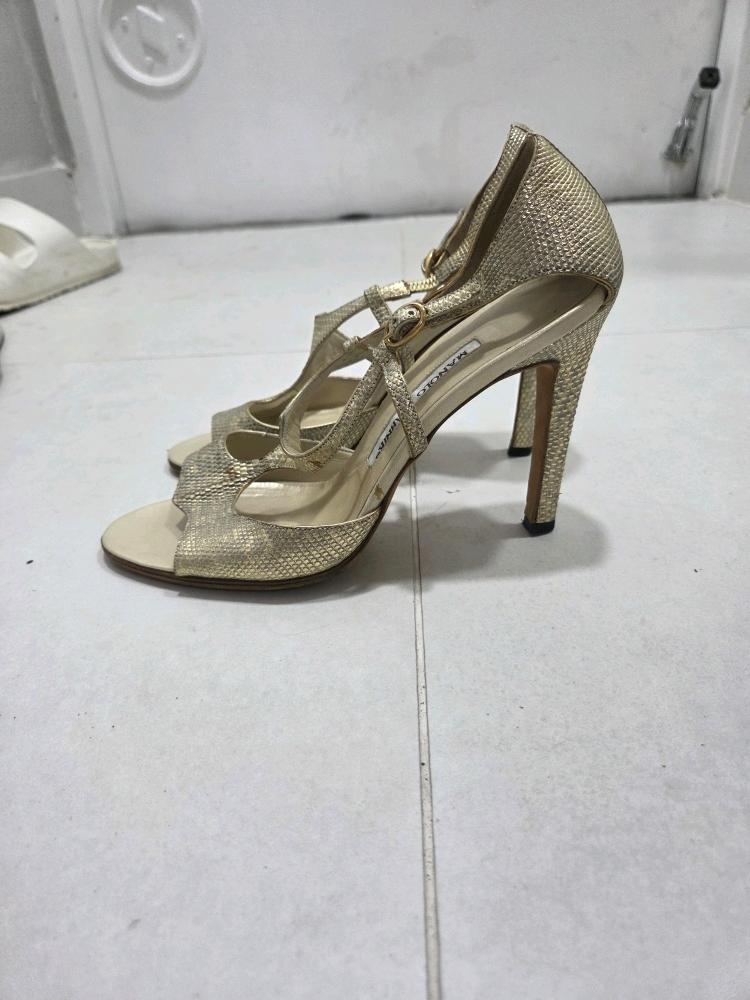 마놀로 블라닉 실버 샌들 37사이즈 245 7