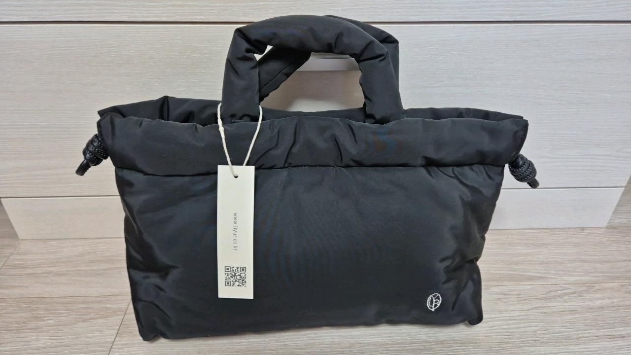 리유르 패딩 토트백 블랙 5
