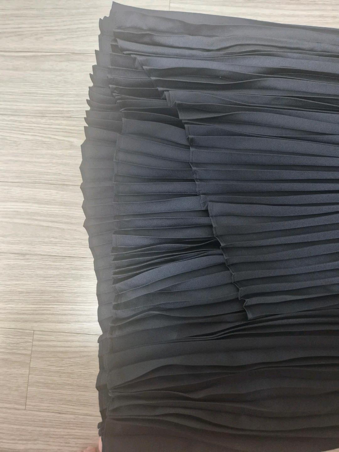 DEREK LAM 블랙 플리츠 롱 스커트 3