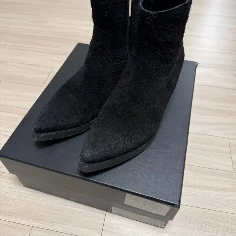 생로랑 루카스 부츠 송치 스웨이드 42 4