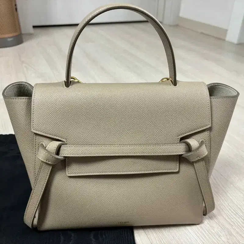 셀린느 celine 벨트백 마이크로 라이트 토프 2
