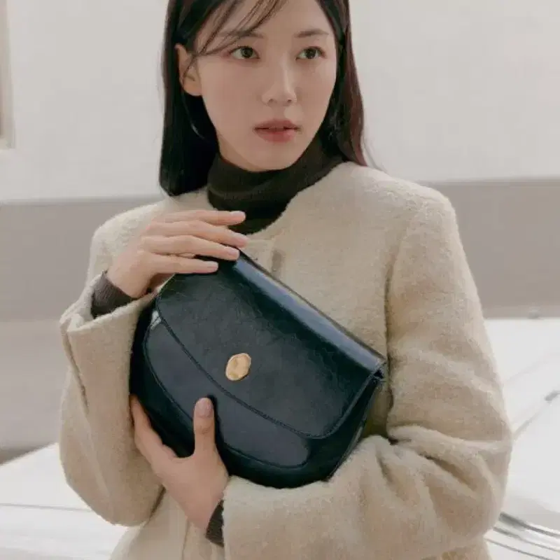 오스트카카 새들 블랙 (미니사이즈X) 숄더백 크로스백 가방 3