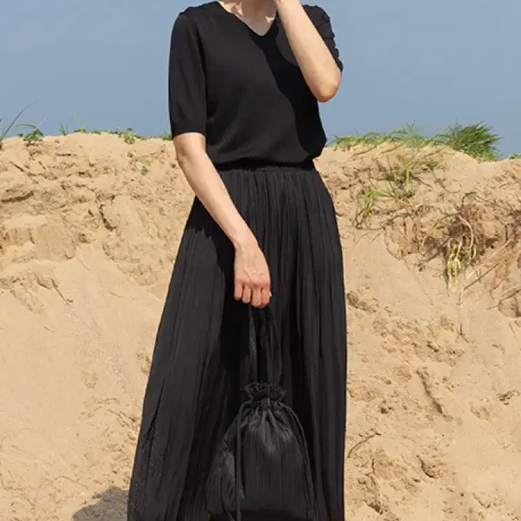 유노이아 플리츠 백 3