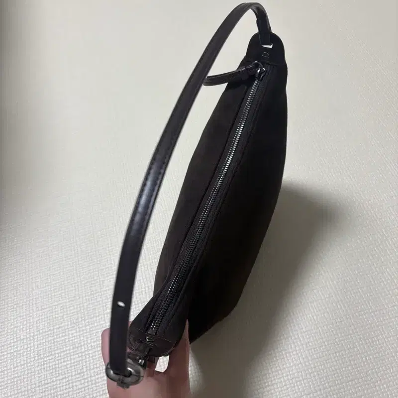 아카이브앱크 Luv moon bag 스웨이드 브라운 5