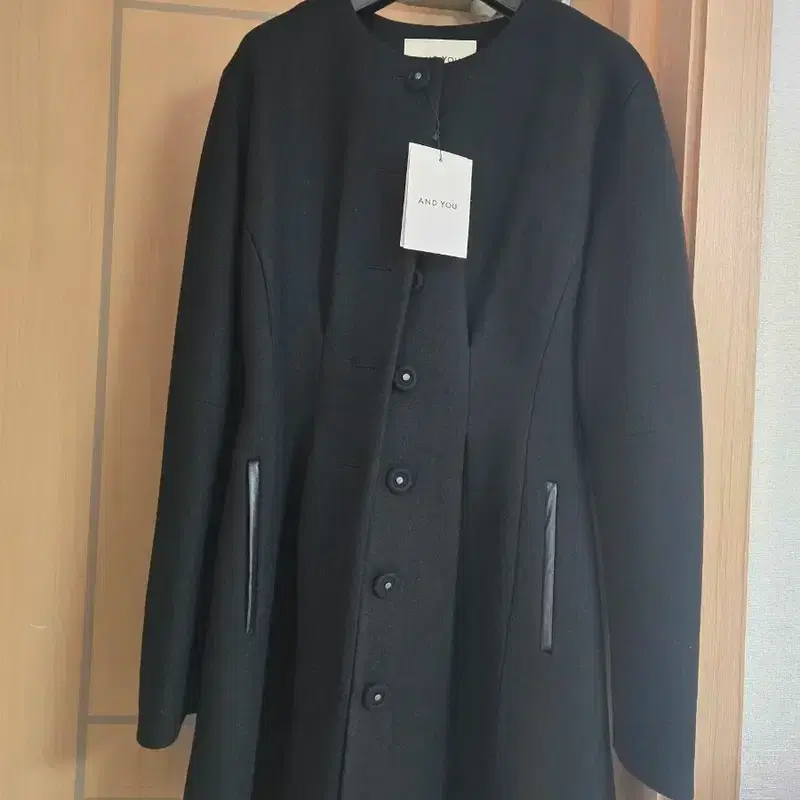 앤유 볼륨 울 코트 새옷 4
