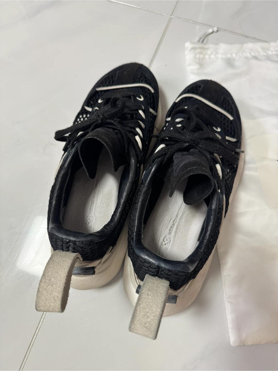 Y-3 블랙 스웨이드 메쉬 운동화 4