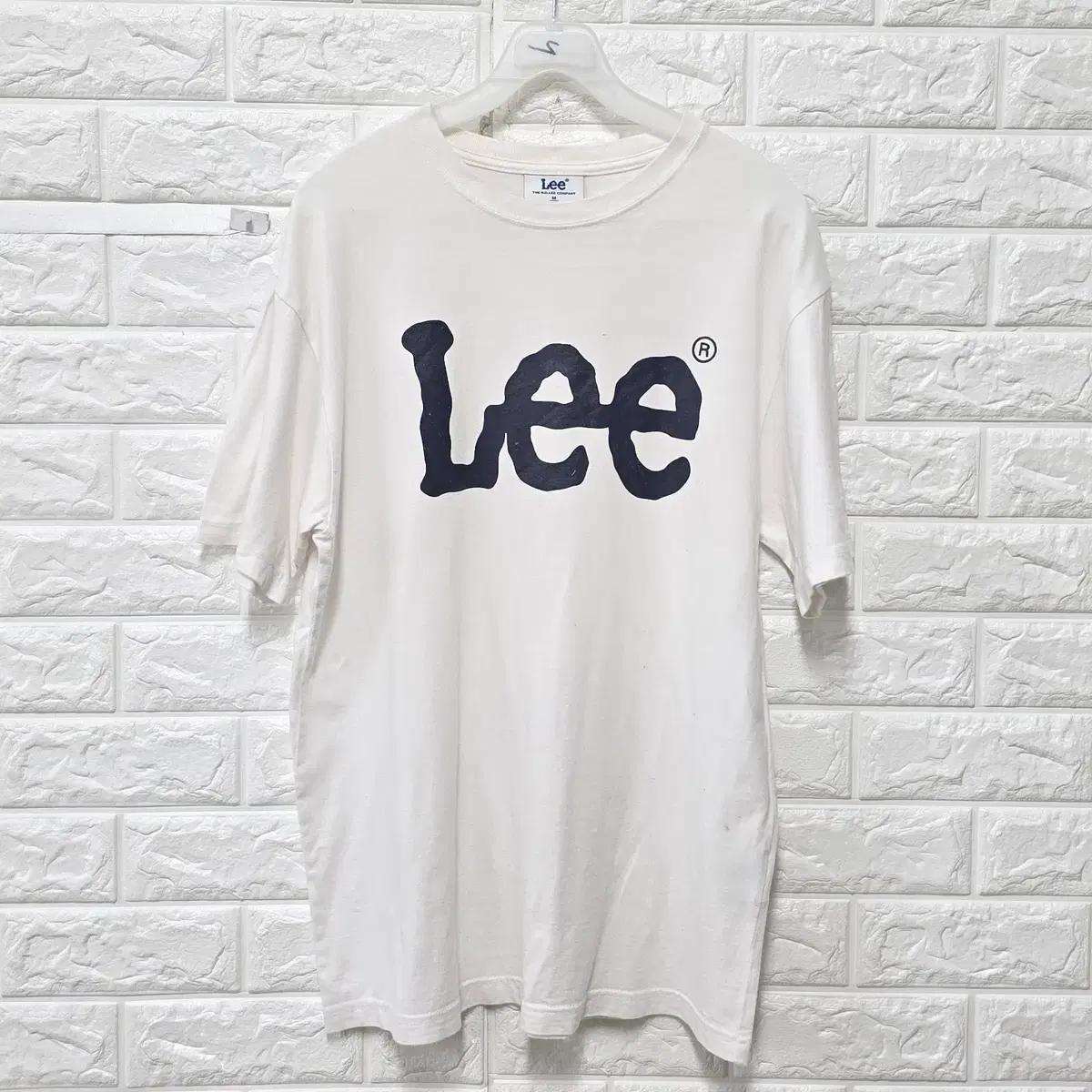 M 리 LEE 화이트 빅로고 반팔티 E683 2