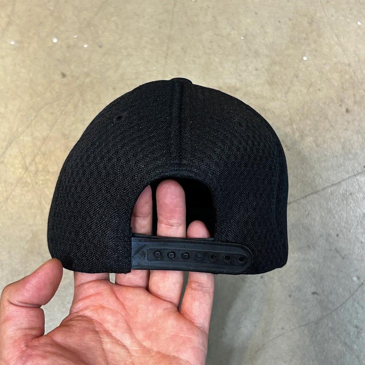 OS Y-3 블랙 캡 모자 5