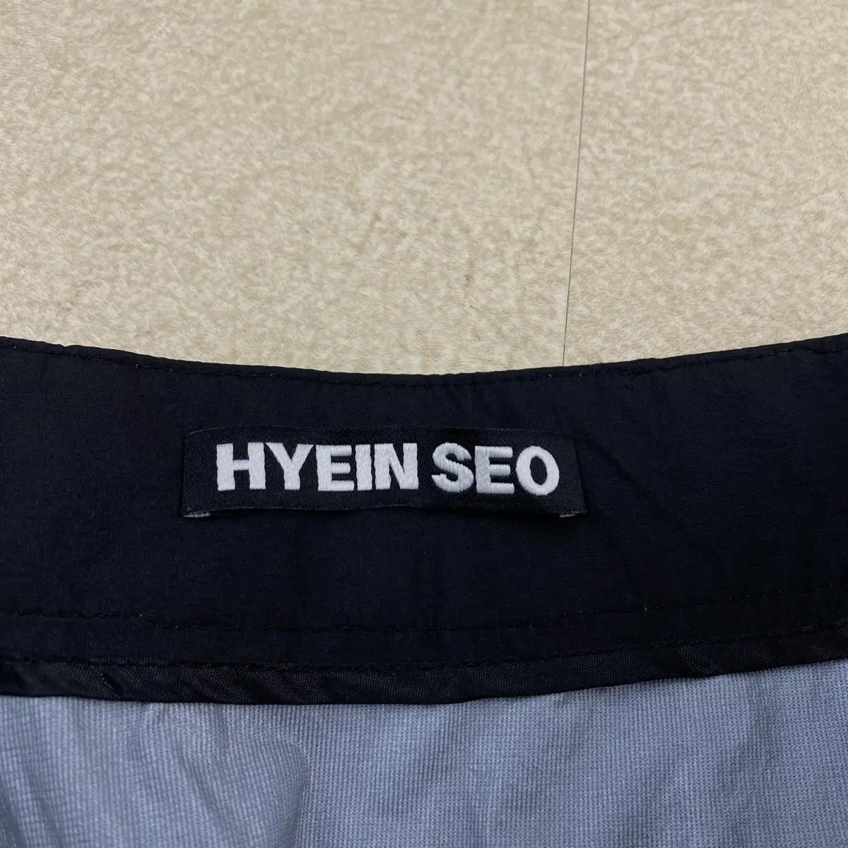 혜인서 Hyein Seo 나일론 쉘 팬츠 (32) 5