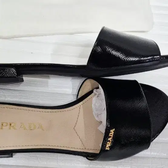 PRADA 프라다 사피아노 뮬 슬리퍼 36사이즈 230 8