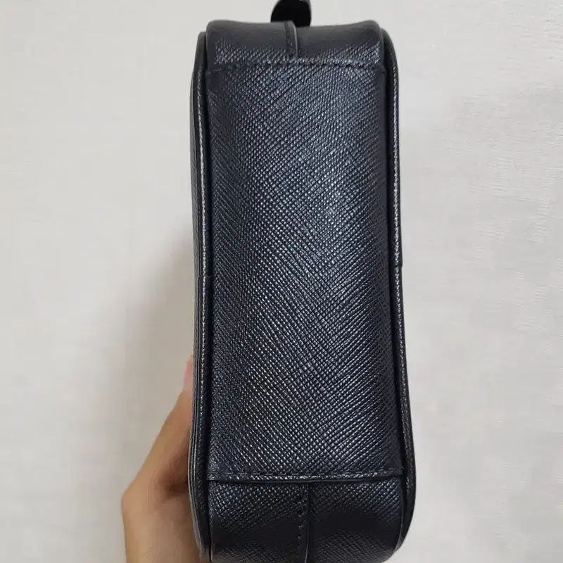 프라다 카메라백 4