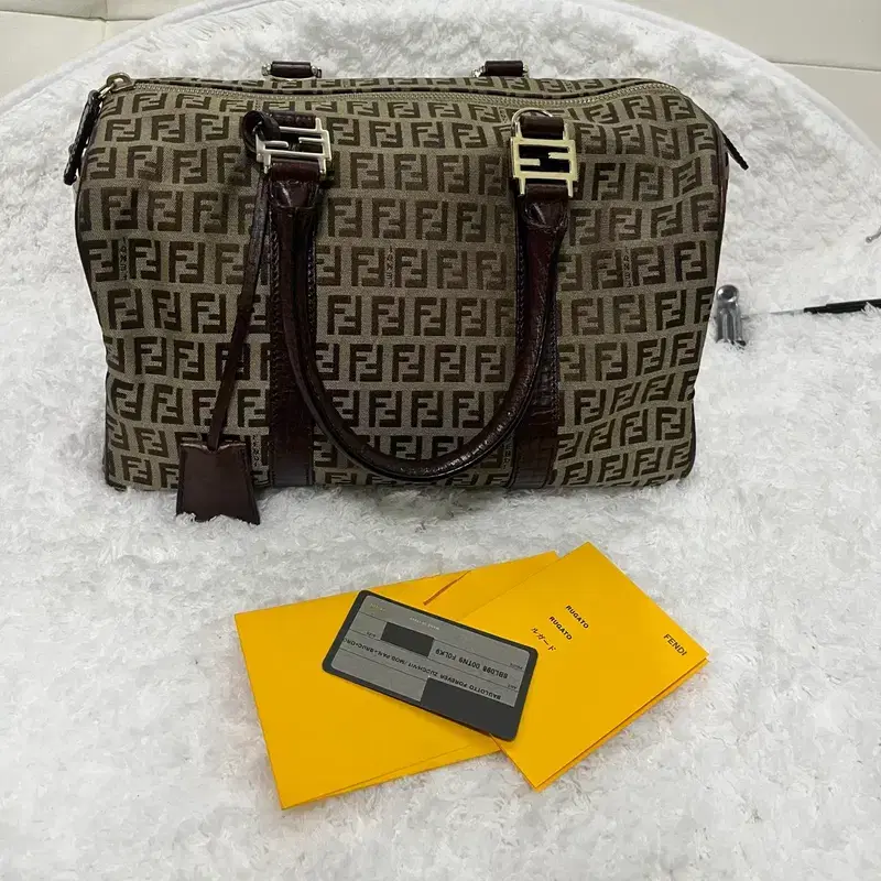 펜디 Fendi 쥬카 보스톤 토트백 2