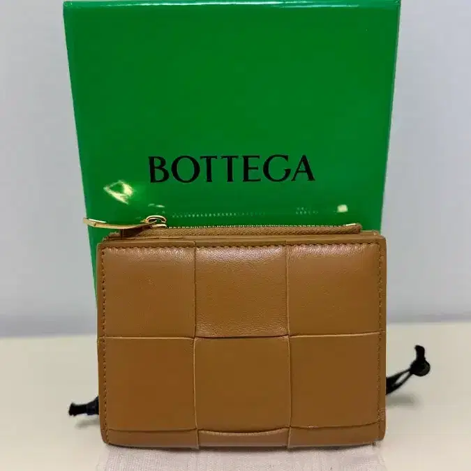 (새상품) / (정품) 보테가 여성 지퍼반지갑 2