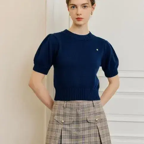 룩캐스트 네이비 지나 퍼프 슬리브 니트 탑(S) 6