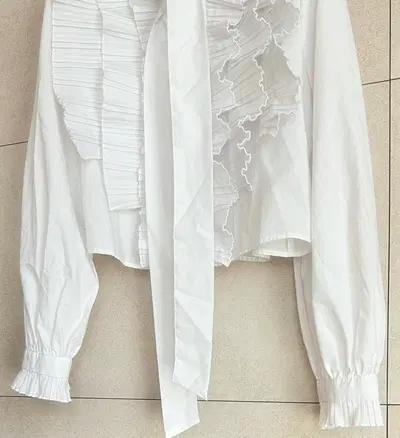 새) 자라 크롭 프릴 블라우스 6