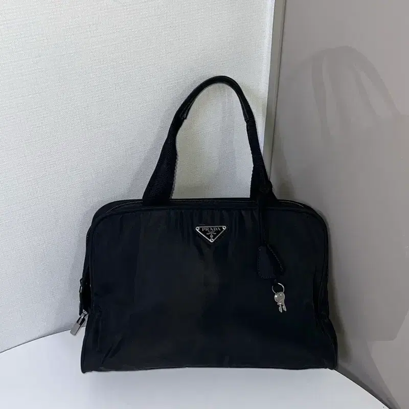프라다 나일론 카데나 토트백 2
