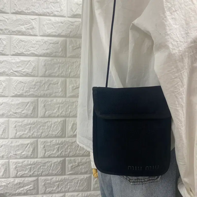 MIU MIU / 빈티지 미우미우 테크니컬 아카이브 블랙 메쉬 미니 숄더백 / 크로스백 3
