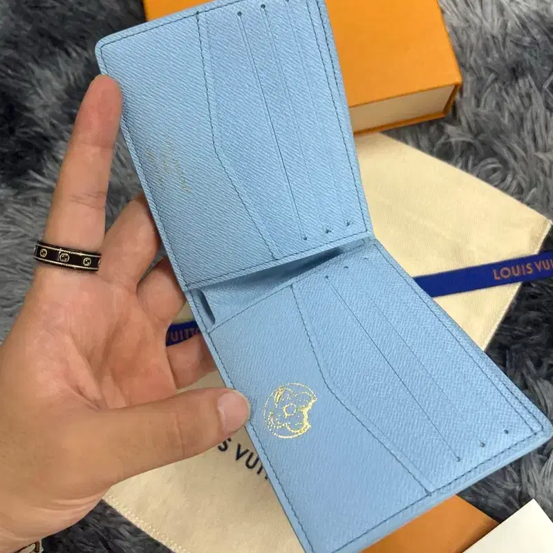루이비통 도넛 슬렌더 월렛 반지갑 4