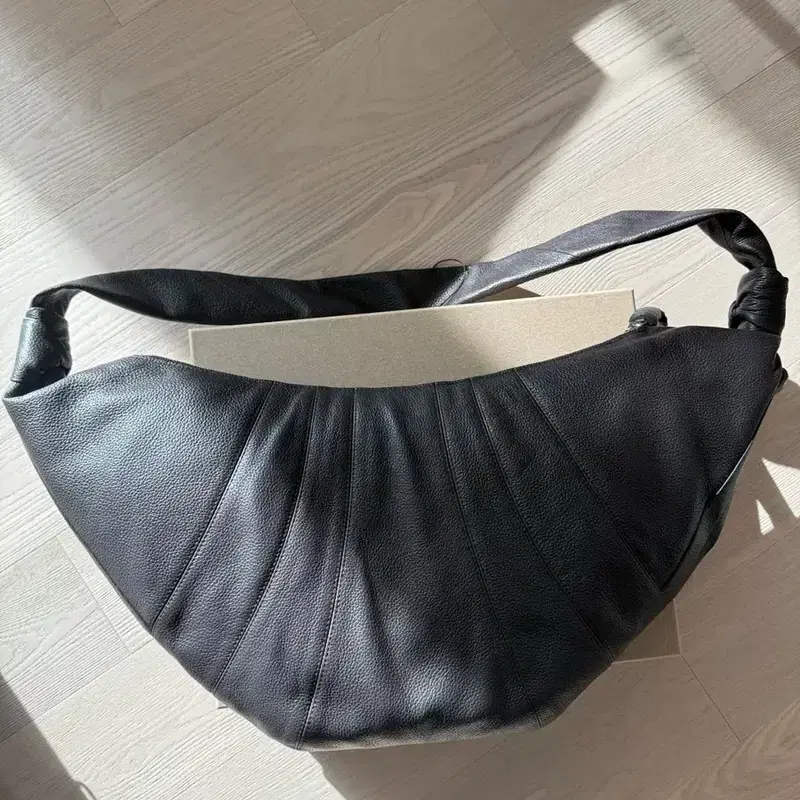 르메르 크루아상백 라지 그레인레더 다크초콜릿 새제품 2