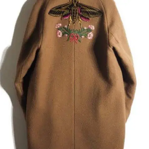 GUCCI 구찌 쇼라인 꿀벌 무스탕 코트 새상품 4