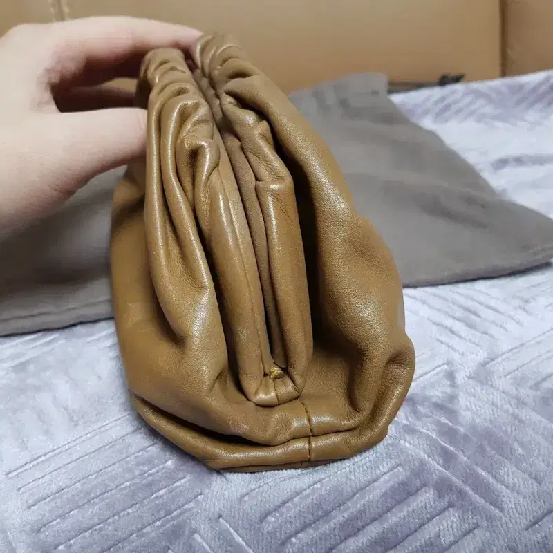 보테가베네타 만두 미니 파우치 클러치 5