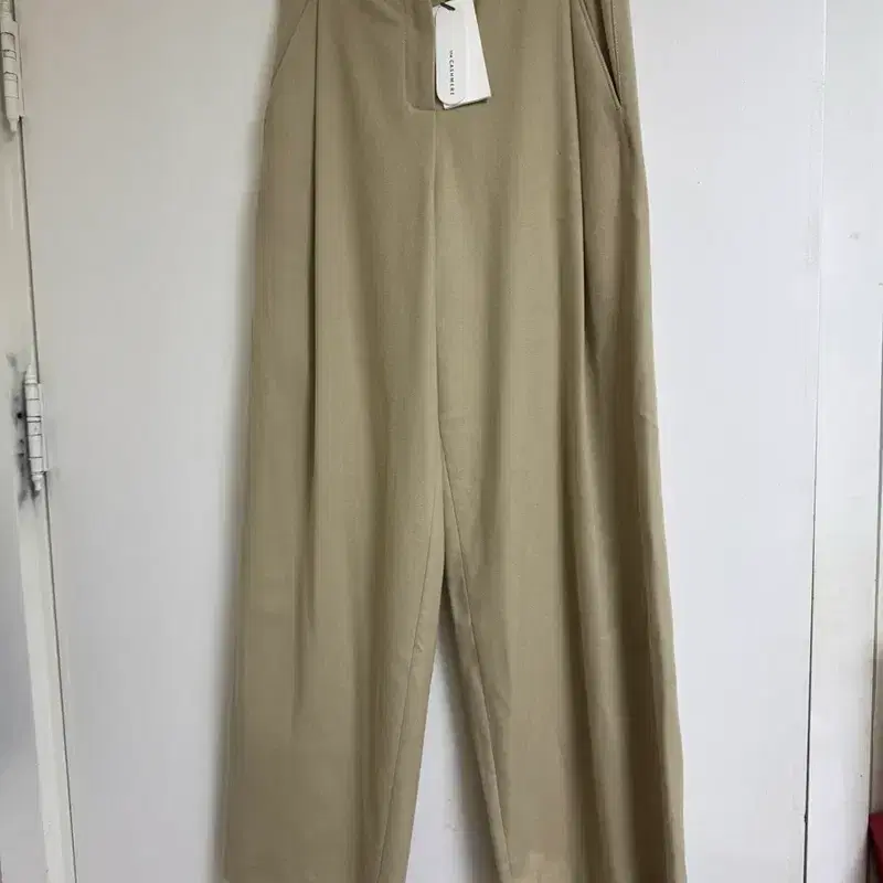 새상품 The cashmere 더캐시어 캐시미어블랜드 백밴딩 팬츠 2