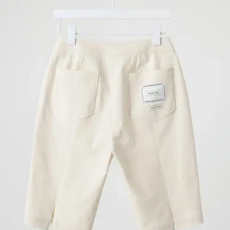 오버듀플레어 tight bermuda pants_ecru S 6