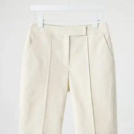 오버듀플레어 tight bermuda pants_ecru S 5