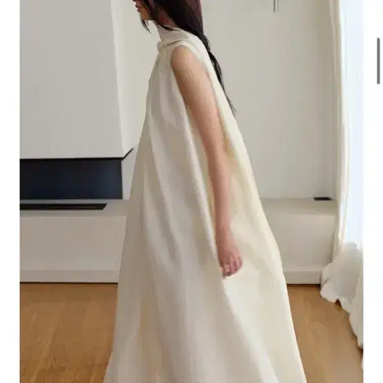 킨더살몬 Cecil Scarf Dress Ecru 4
