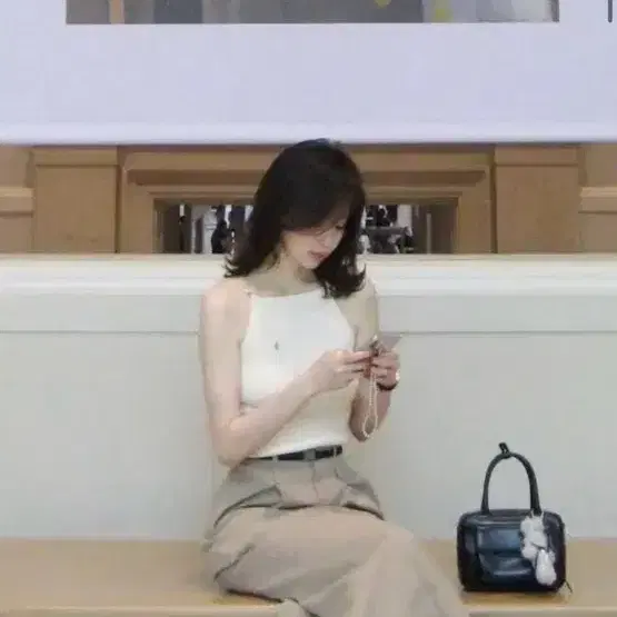아비에무아 펄 엠벨리쉬드 슬리브리스 니티드 탑 5