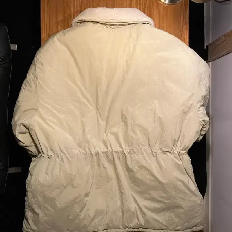 아모멘토 신슐레이트 디테처블 카라 패딩 4