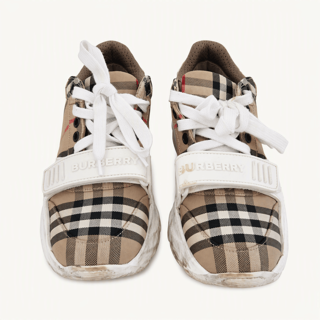 버버리 스니커즈 37