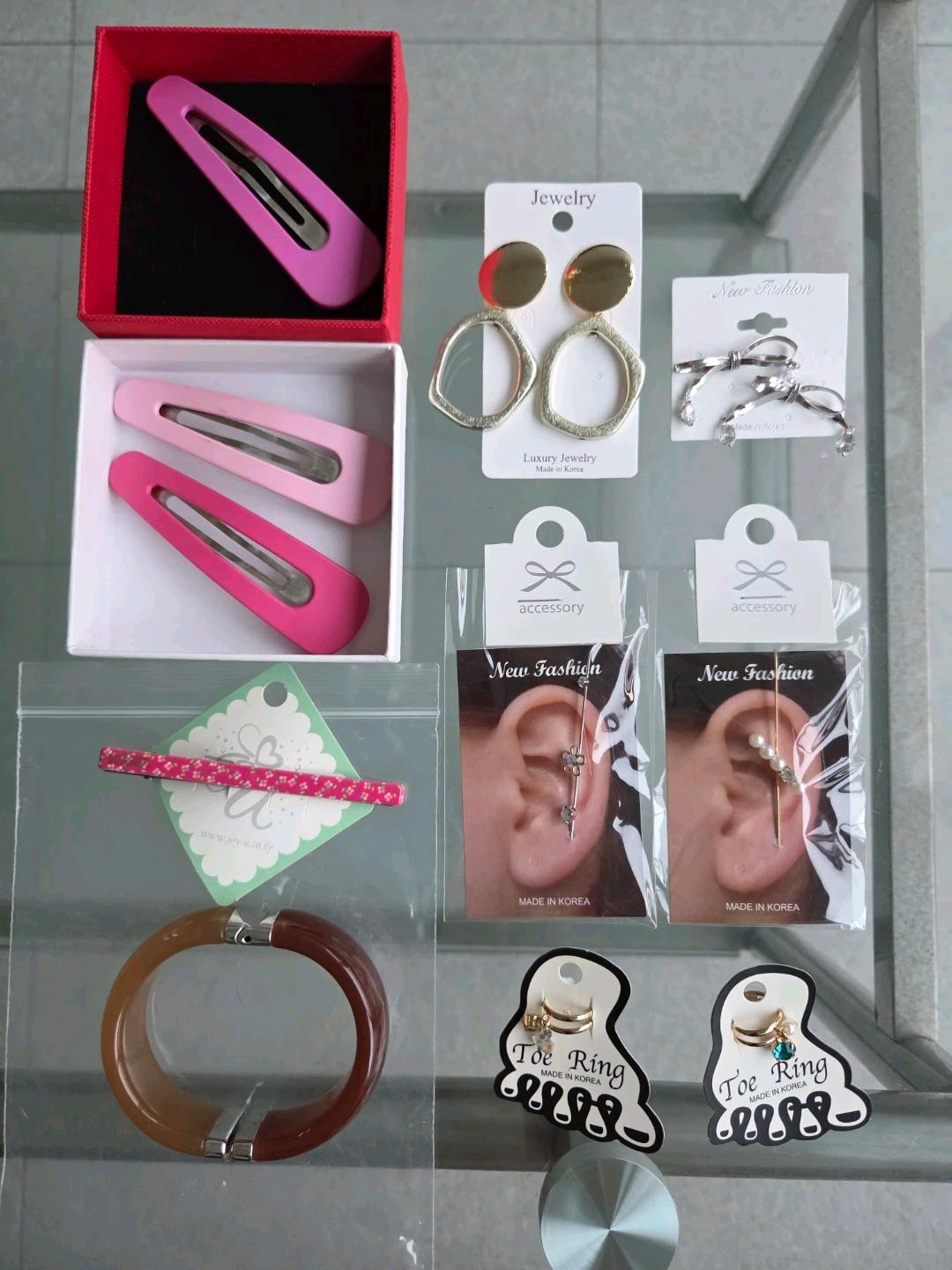 다양한 헤어 액세서리 및 주얼리 세트 2