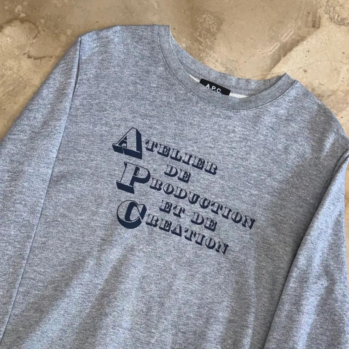 L A.P.C 아페쎄 레터링 맨투맨 2